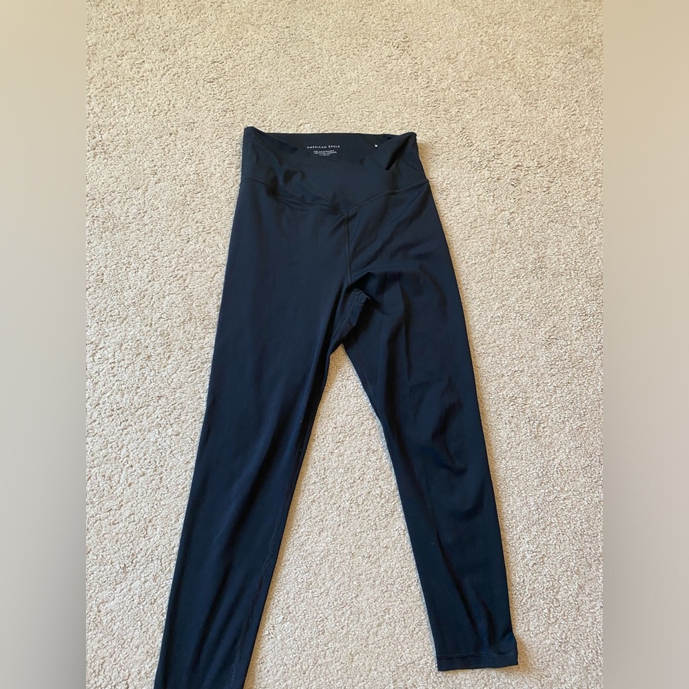 American Eagle “everything” legging